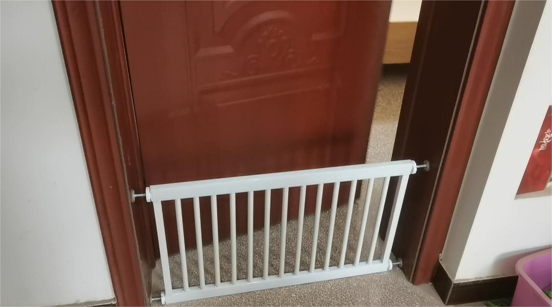 宠物狗狗围栏栅栏室内隔离栏杆防档猫小狗专用门栏护栏笼子小型犬