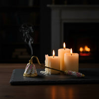 Elegant Design Candle Snuffer Great Gift Idea Long Handle Candle Snuffer Comfortable Grip Wick Extinguishing Tool Long-Lasting Construction for Spa