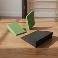 Calf Stretcher Slant Board Non-Slip EVA Cushioned Squat Ramp Wedge Versatile Stretching Incline Wedge for Athletes, Beginners, Home Gym