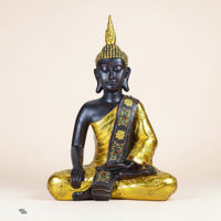 Resin Thai Buddha Sculpture Gold Finish Seated Buddha Figurine Zen Design Home Decor Detailed Craftsmanship for Hotel, Restaurant, Spa, Lounge