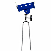 Auto-locking rod holder, metal insert