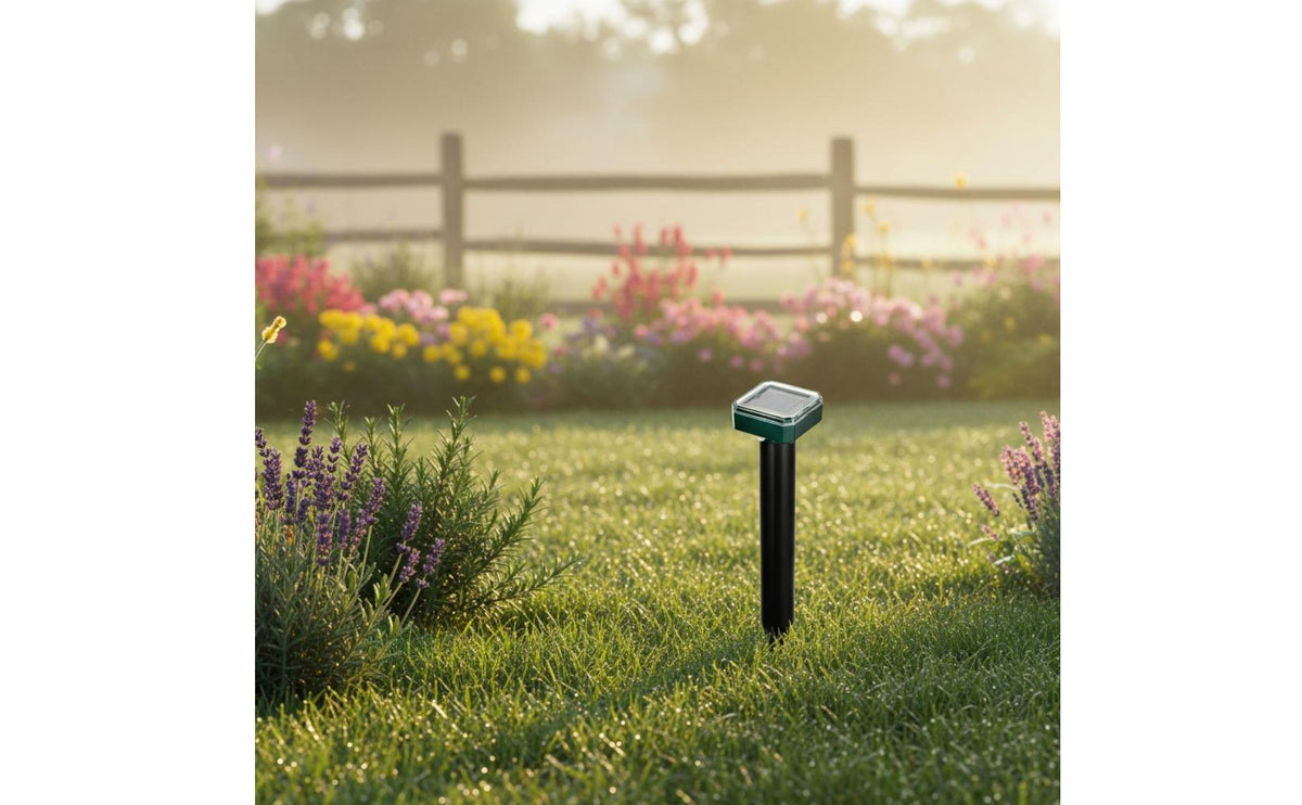 Sunlight-Activated Ground Protector Stake Waterproof Solar Powered Animal Acoustic Ground Deterrent for Garden, Yard, Orchard