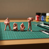 4 Pieces 1/64 Logistics Worker Figurines Tiny Miniature People with Boxes Decorative Miniature People Model for Hobbyists, Warehouse Display