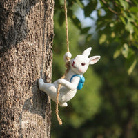 Climbing Animal Figurine Weather Resistant Rope Climbing Animal Statue Weatherproof Tree Hugger Ornament for Gardeners, Homeowners, Yard, Patio, Porch