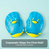 2 Pieces Increases Arm Strength Swimming Hand Paddles Soft Silicone Straps Webbed Hand Flippers Curved Design for Children, Swimmers