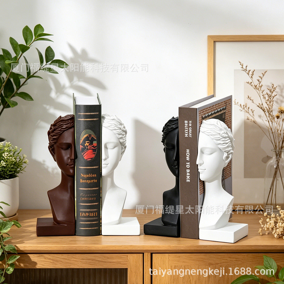 Minimalist Figure Bookend Resin Decorative Ornament for Study, Living Room, Office, and Model Room