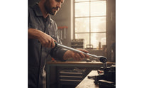 Long-Reach Telescopic Ratchet Wrench 72-Tooth Extendable Socket Wrench Long-Lasting Ratchet with Quick-Release Button for Automotive Repair