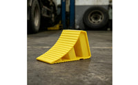 Plastic Wheel Chock Triangular Tire Wedge Yellow Chock with Ribbed Surface Non-Slip for Mechanics