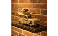 Model Van with Surfboards Diminutive Retro Metal Van Model Nostalgic Ornament for Tabletop