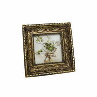Light Luxury Ornate Resin Frame Retro Design Gold Resin Frame Decorative for Desk
