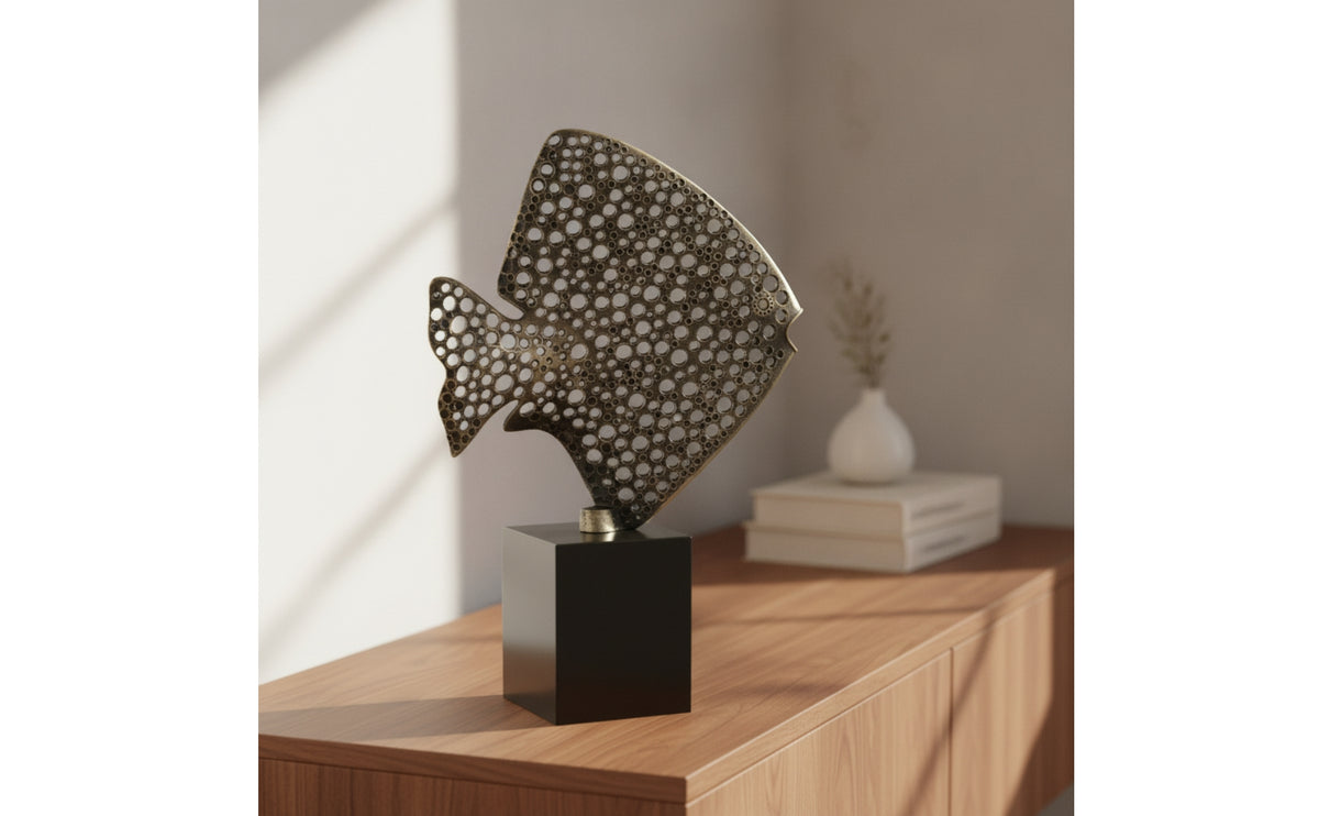Collectible Coastal Fish Statue Sculpture Marble Base Unique Compact Figurine Durable Aquatic Art Fade-resistant Suitable for Gift Giving Home Decoration Office Display Living Room Entryway Console