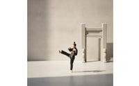 Kung Fu Figure 1/64 Scale Combat Artist Figure Highly-Detailed for Diorama Builders, Dioramas, Desktop Display