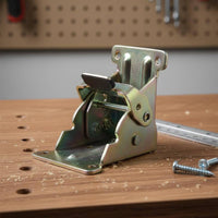 90° folding bracket auto-locks