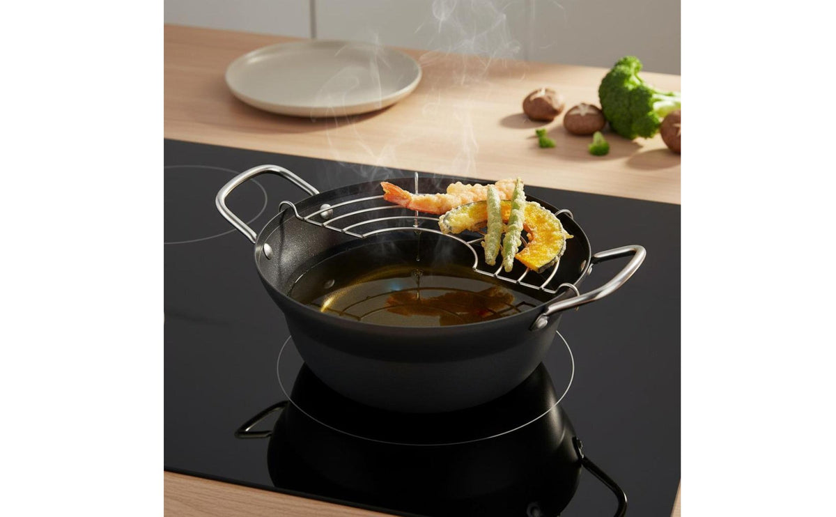 Japanese Crispy Frying Pot Fryer Induction Compatible Small Household Deep Fryer Stainless Steel Frying Pot Pouring Spouts