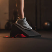 Calves Stretcher Adjustable Slant Board with Strap Ajustable Calves Stretch Wedge for Runners, Athletes, Physical , Home Gym, Stretching Exercises