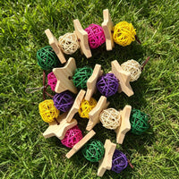 Bird Toy with Rattan Balls Shreddable Parrot Chew Toy Woven for Parrots, Conures