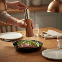 Ergonomic Shape Wooden Sodium Chloride and Pepper Grinder Set Modern Design Acacia Wood Grinder Set for Restaurant