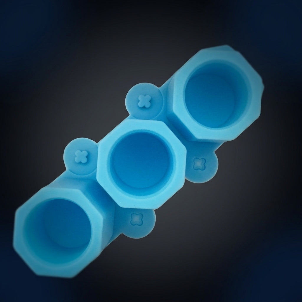 Soft Drinks Silicone Ice Cube Tray with 3 Cavities, Food-Grade Diamond Shape for Whisky Cocktails, Fast-Freezing 80ml Capacity, Heat-Resistant