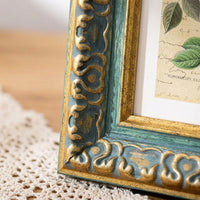 Photo Frame with Vintage European Style Design for Family Pictures, Lightweight Polystyrene Foam Construction