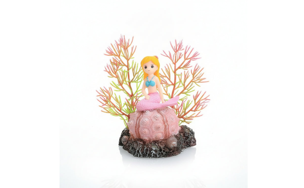 Mermaid Figurine with Artificial Plant Resin Mermaid Ornament Carved Artificial Seaweed for Desktop