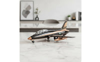 1:72 MB-339 Aircraft Alloy Cast Metal Plane Miniature Die-Cast Aircraft with Landing Gear for Aviation Enthusiasts