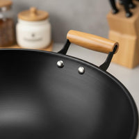 Heavy Duty Round Bottom Wok Long-Lasting Construction Chinese Iron Wok Even Heat Distribution Stir-Fry Pan Chemical-Safe for Chefs, Restaurant Kitchens, Banquets