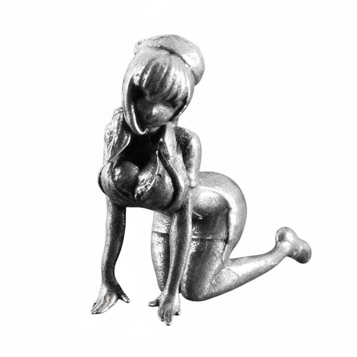 Vintage Design Kneeling Lady Miniature Artisan-Made Kneeling Woman Figurine Eye-Catching Design Brass Woman Figurine Pocket Size for Collectors, Car Interior, Desktop, Office