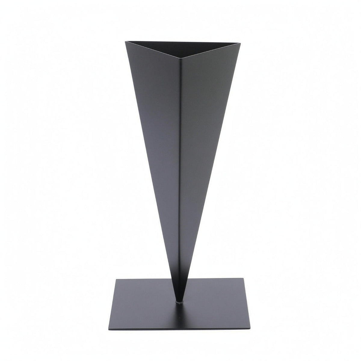 Triangular Iron Vase Geometric Metal Vase Heavy Duty Home Decor