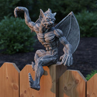 Outdoor Gargoyle Fence Hanger Long-Lasting Resin Fence Topper Ornament Detailed Design Hanging Gargoyle Decor for Garden, Yard