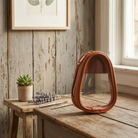 Jewelry Storage Pouch Leather-Like Portable Jewelry Pouch Gold-Tone Hardware Oval Shape