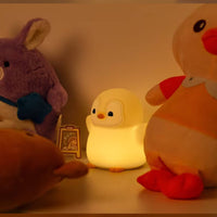 Silicone Penguin Lamp Eye Friendly Portable Power Penguin Lamp Flicker Home Lighting for Bedside