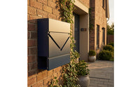 Locking Metal Mailbox Heavy-Duty Wall-Mounted Mailbox Powder Coated Metal Surface Mail Box for Home, Office