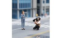 2 Pieces Reporter and Cameraman Figure Set 1/64 Scale Reporter and Cameraman Figures Resin Miniature Figures with Camera for Collectors, Model Display