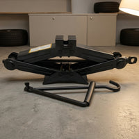Labor-Saving Lift Heavy Duty Lift Hand Crank Long-Lasting Steel Construction Portable Car Lift Easy to Use for Roadside Emergency, Garage