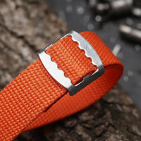 Thickened Steel Pole Climbing Spurs Wear-Resistant Non-Slip Tree Climbing Irons Sharp Claws Tree Climber Leg Irons Ergonomic Design for Arborists, Linemen, Electricians