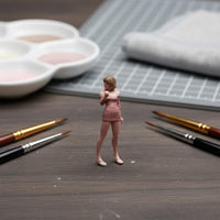 1/64 Scale Girl Figure Diorama Accessory 1:64 Scale Hand-Painted Female Figure Figurine Collector Item Hand Painted Miniature Woman for Collectors
