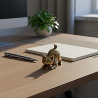 Artisan-Made Brass Cat Figurine Handicraft Miniature Cat Statue Vintage Design Tiny Kitten Statue Collectible for Collectors, Desktop, Office, Shelf