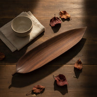 Leaf-Shaped Serving Tray Decorative Leaf-Shaped Tray Narrow Wooden Platter for Simplicity Lovers, Tabletop Decor