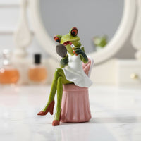 Resin Frog Couple Figurine Great Gift Notion Cute Frog Statue Creative Design Long-Lasting for Partners