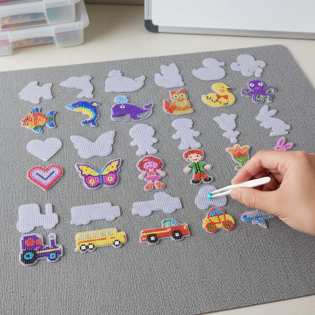 20 Pieces 5mm Melt Bead Template Set Reusable Animal and Vehicle Bead Patterns Creative Fun Pegboard Children's Activity Set, School Crafts