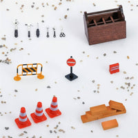 21 Pieces Wooden-Look Dollhouse Road Construction Set Warning Sign 1:12 Scale Traffic Scene for Model Display