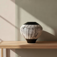Decorative Vase Sculptural Tabletop Vase Irregular for Entryway, Decorators