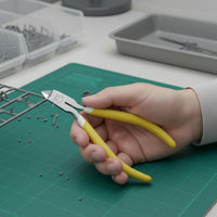 Single-Blade Trimming Tool Ergonomic Handle Single Blade Pliers Includes Shielded Sleeve Model Cutter for Hobbyists, Beginners