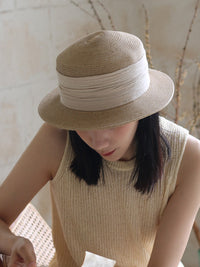 Ander Jurnal草编防晒草帽女秋季轻法式平顶平檐户外出游遮阳礼帽