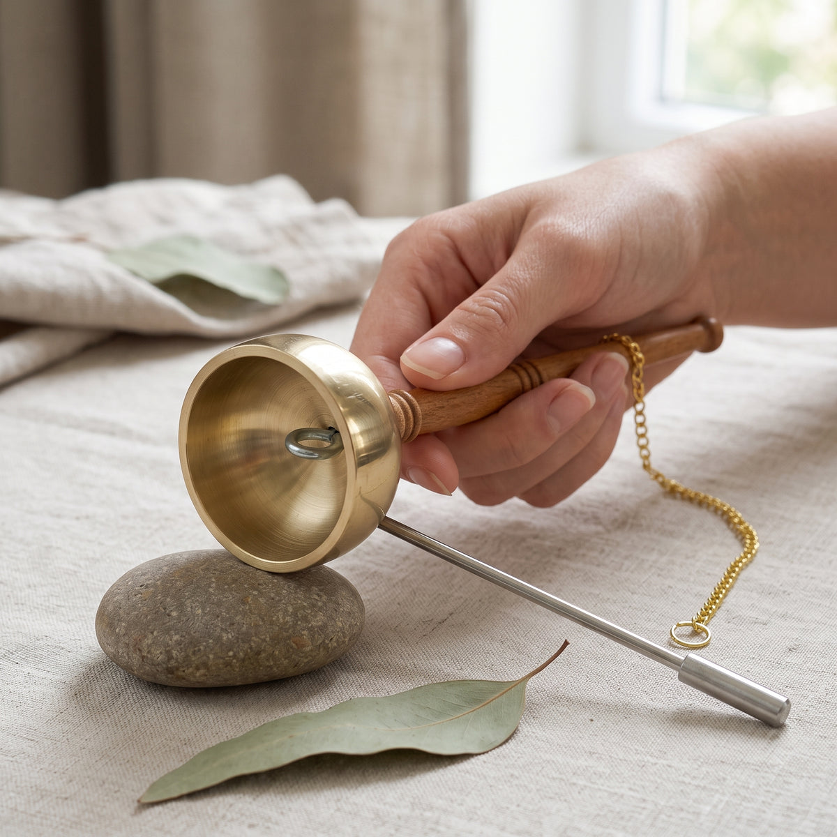Japanese Style Handheld Singing Bowl with Wooden Handle for Meditation and Sound Therapy