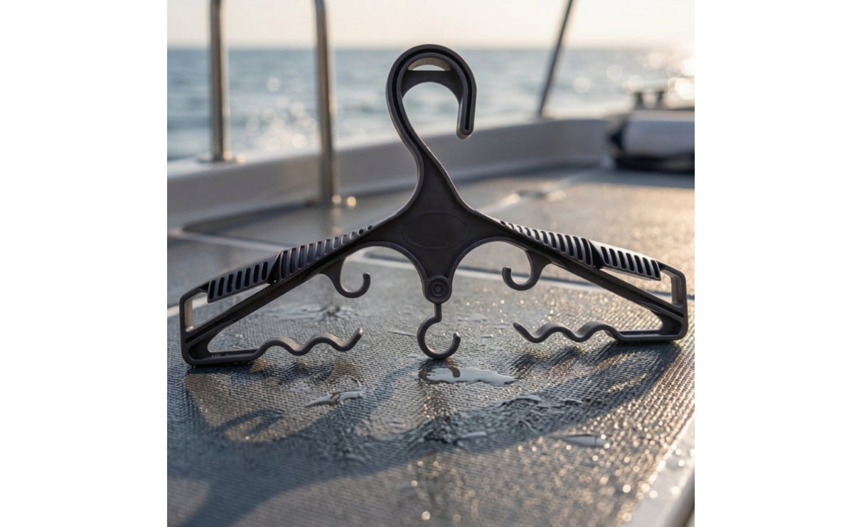 Scuba Hanger with Hooks Versatile Wetsuit Hanger Lightweight for Divers, Gear Rooms