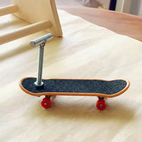 Parrot Intelligence Toy, Bird Training Skateboard for Parrot Enrichment and Play, Interactive Bird Accessory