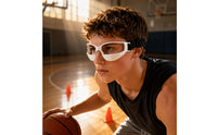Close-Fitting Encompassing Safety Goggles Molded Nose Bridge Encompassing Goggles