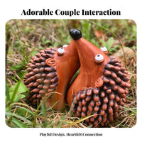 Romantic Gift Hedgehog Couple Figurine Hand-Painted Resin Hedgehog Figurine Lightweight for Couples, Patio, Lawn, Bookshelf