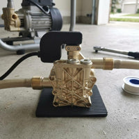 Ribbed Casting Car Washer Pump Head Metal Body Pressure Washer Pump Head Black Plastic Machine Part Threaded Ports